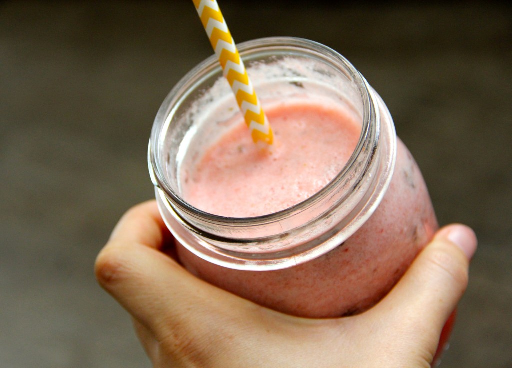 Strawberry, Watermelon & Chia Smoothie- Emma's Little Kitchen