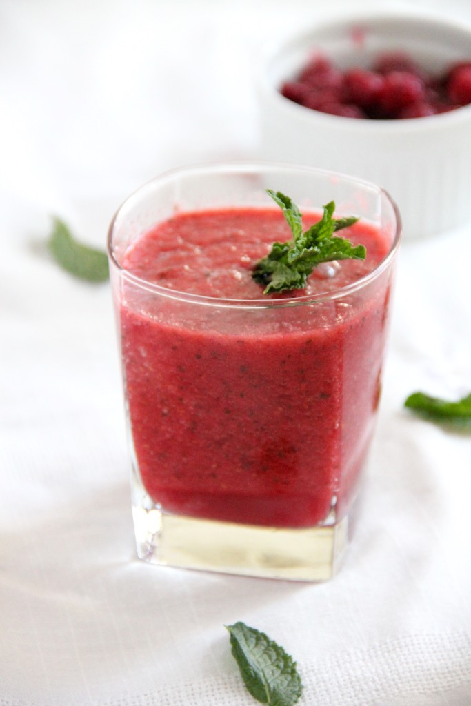 watermelon raspberry mint smoothie