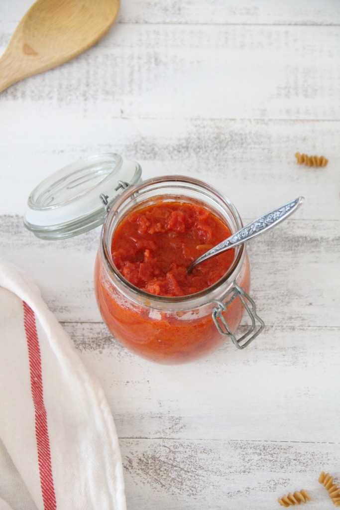 3 Ingredient Slow Cooker Tomato Sauce