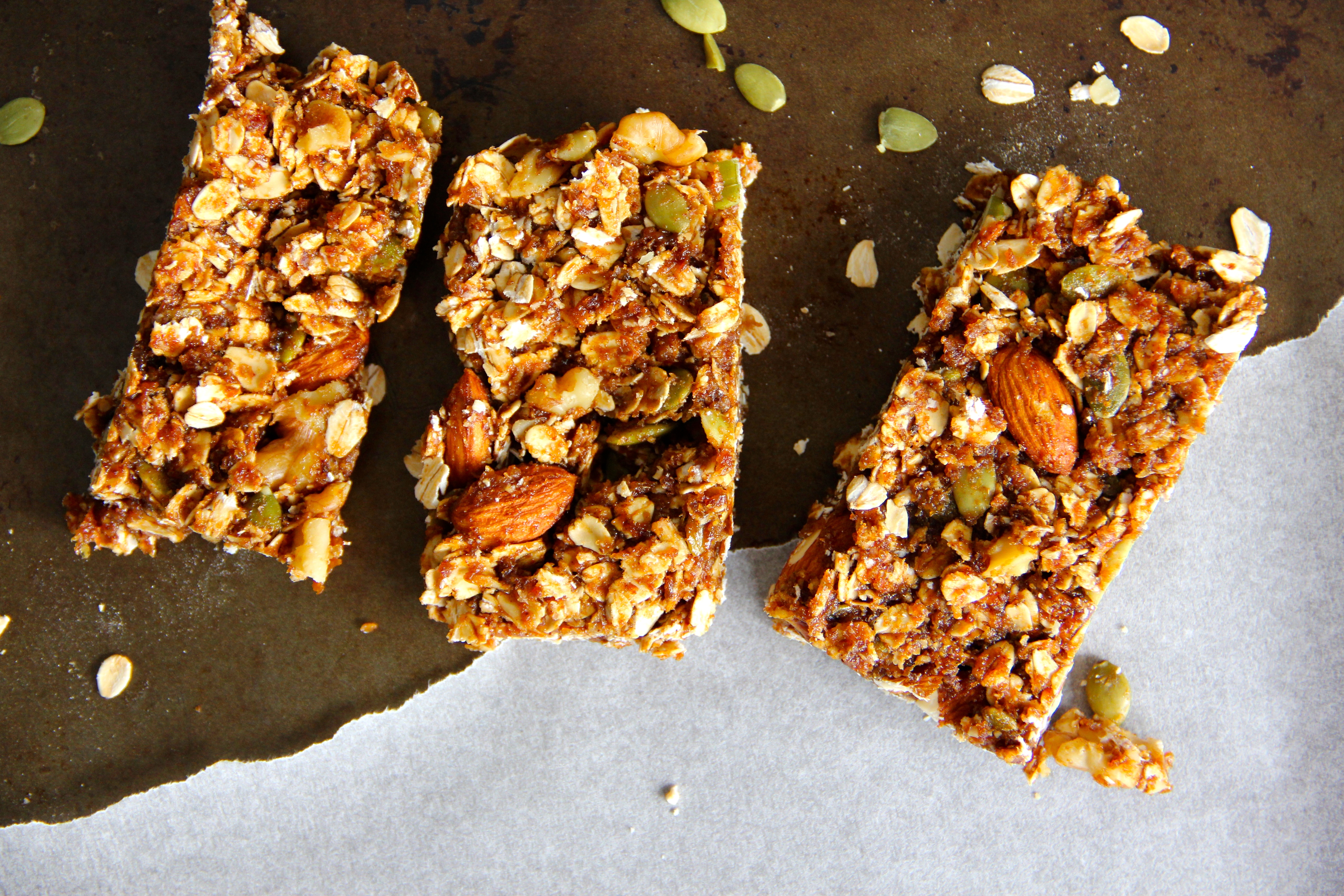 Gingerbread Granola Bars