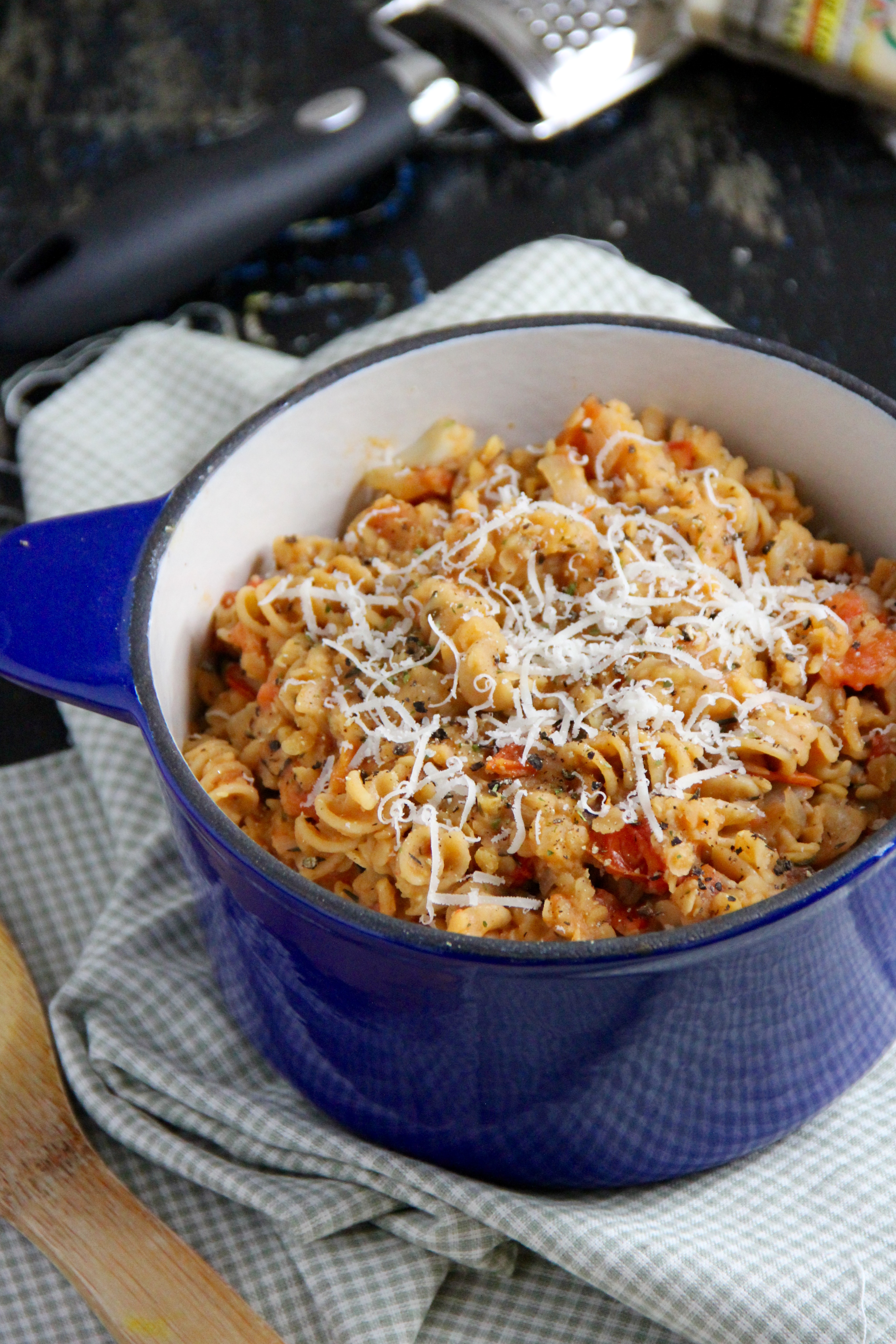 One Pot Tomato Lentil Pasta